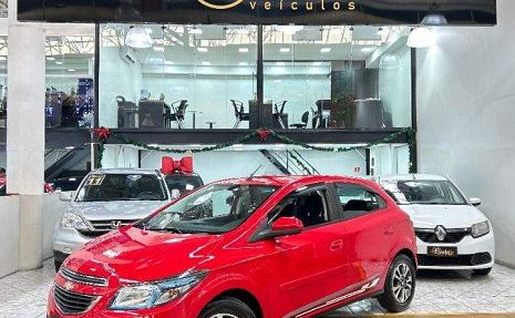 ONIX 1.4 MPFI LTZ 8V COMPLETO + MULTIMÍDIA Vermelho - 2015 Impecável!