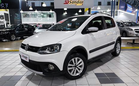 CROSSFOX 1.6 COMPLETO + BAIXA KM Branco - 2014 Novíssimo!