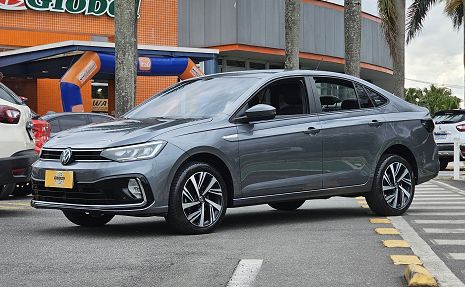 VIRTUS 1.0 TSI HIGHLINE AT+COURO+MULTIMÍDIA E 31.000KM Cinza - 2024 Impecável!