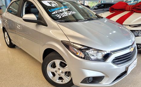 ONIX LT 1.4 MT FLEX  Prata - 2019 Km baixa!