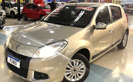 SANDERO PRIVILEGE 1.6 AUTOMATICO Bege - 2013 Oferta imperdível!