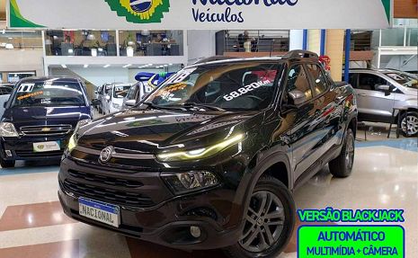TORO 2.4 EDIÇÃO ESPECIAL BLACKJACK + COURO Preto - 2018 Km baixa!